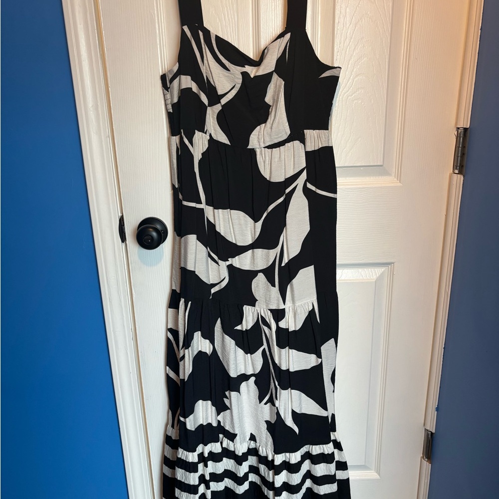 Nine West Black and White Maxi Dress